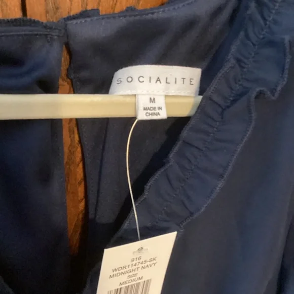 NWT SOCIALITE  Dress - Picture 5 of 6